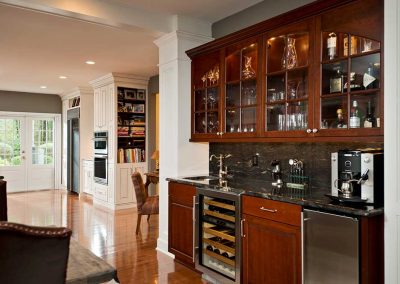 Kitchen wet bar